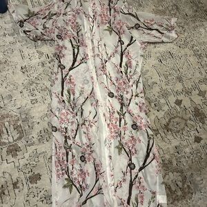 Lot of three kimonos